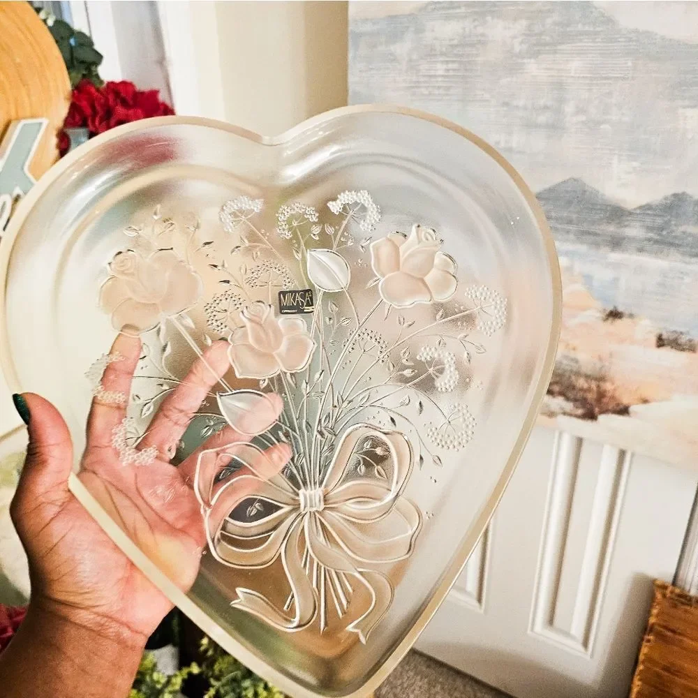 Mikasa Heart-Shaped Frosted Glass Serving Platter in Clear and Cream